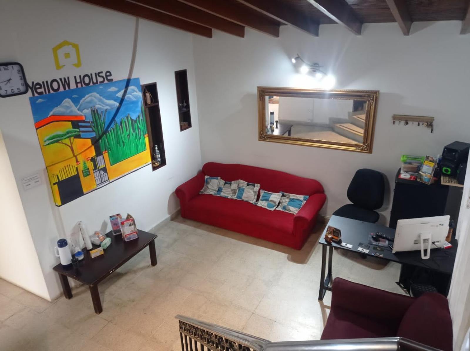 Yellow House Hostel Medellín Esterno foto
